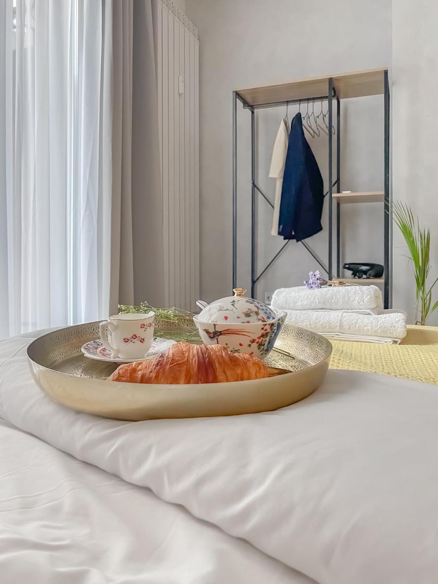 Stylish City Center Apartment By Ndk Apartment *